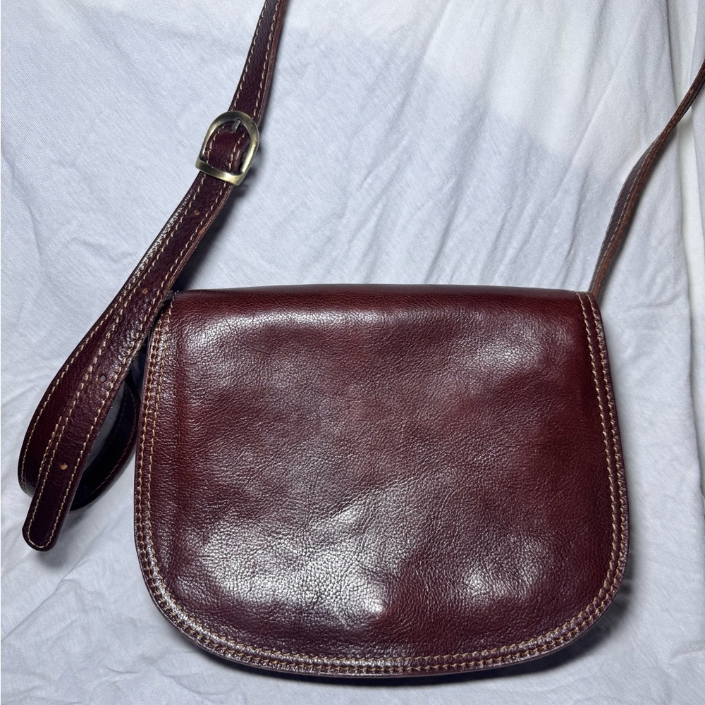 Elegant Brown Leather Shoulder Bag